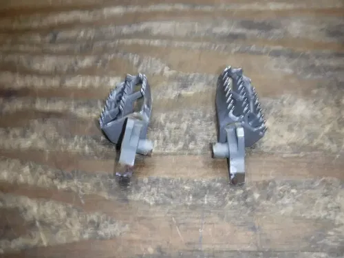 2005 RMZ450 Foot Rests Pegs Frame Fittings Boot Pedal