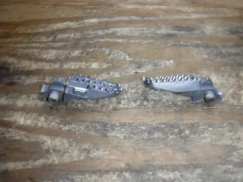 2005 RMZ450 Foot Rests Pegs Frame Fittings Boot Pedal