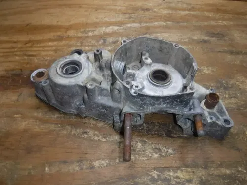 2000 Rm250 Left Side Crankcase Crank Case Stator Side 1996 1997 1998 1999 2000