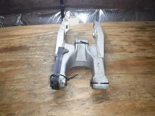 2002 Rm125 (B) Suzuki Swing Arm Swingarm Suspension Rear Arm