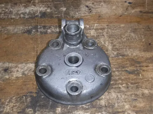 1996 Yz125 (B) Yamaha Cylinder Head Dome Piece Jug Plug