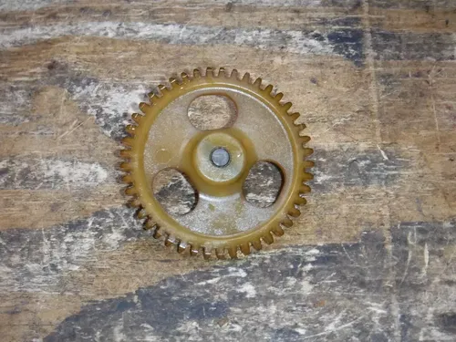TTR225 Oil Pump Gear Driven Plastic Shaft 2001