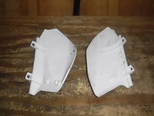 2006 TTR50E Left Right Rear Number Plate Plastics Fender
