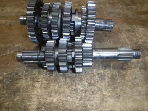 2001 KX125 Transmission PARTS Main Counter Shaft Gear Box 1999 2000 2002 KX 125