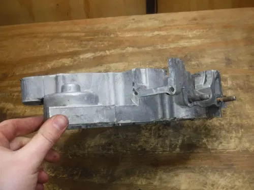 2000 Yz125 (B) Right Side Crank Case Bottom End Kicker Side