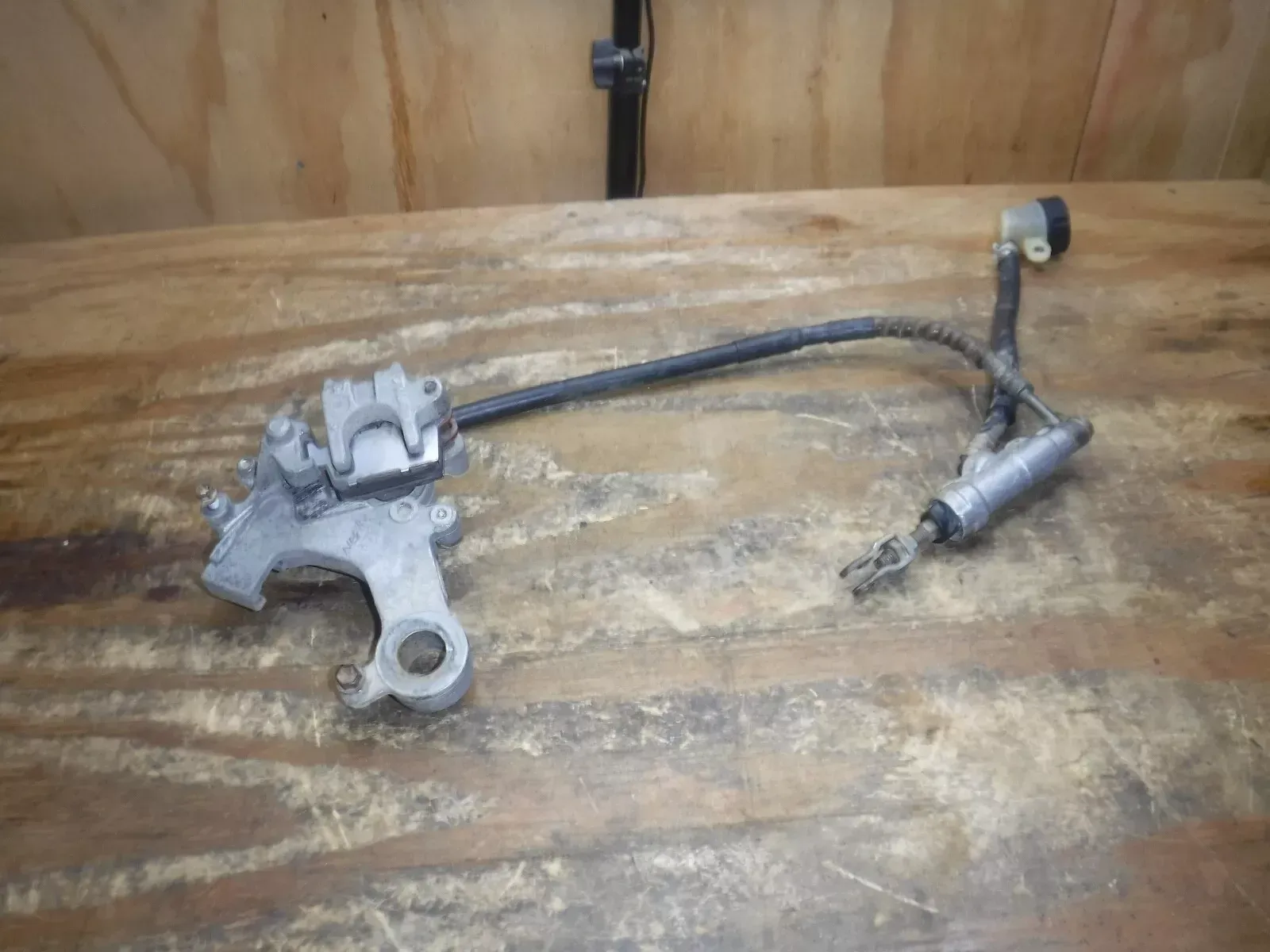 2001 Rm125 Rear Brake Assembly Caliper Pads Mastercylinder Line