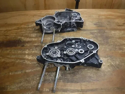 1996 Ds80 Crankcase Left Right Set Crank Case Block