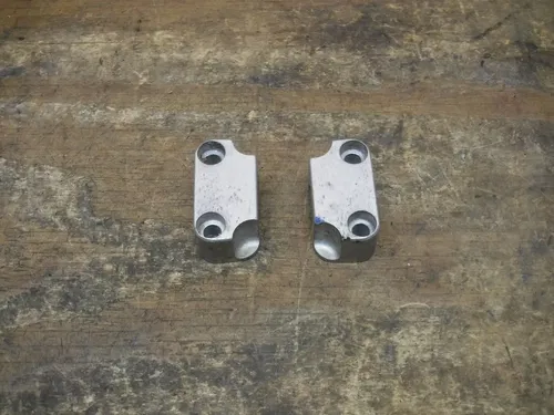M22 Handle Bar Clamps 1 1/8" Universal Handlebars TOP Aftermarket