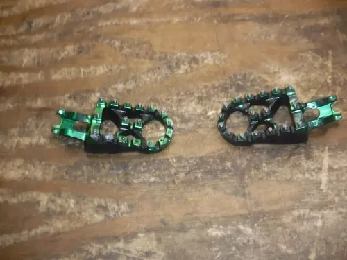 2008 Kx450f (A) Foot Pegs Frame Fittings Controls Pedals