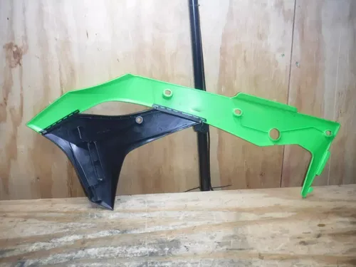 2018 Kx250f Kawasaki Front Right Side Tank Shroud Plastics Green Plastic Body