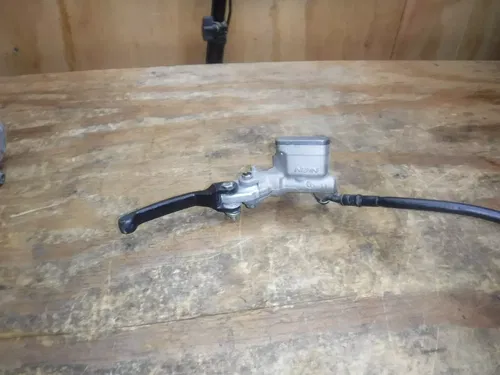 2015 Crf250r (B) Front Brake Assembly Mastercylinder Caliper Line