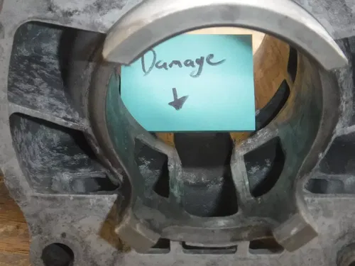2000 Rm250 Top End Jug Cylinder Engine Motor Head (NEEDS WORK)