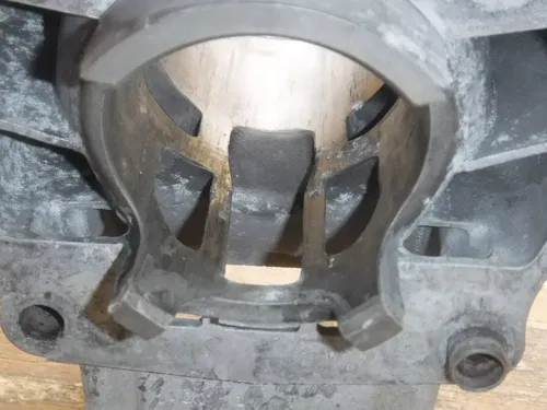 2000 Rm250 Top End Jug Cylinder Engine Motor Head (NEEDS WORK)