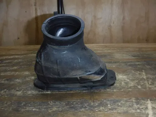 1988 Yz125 Intake Boot Rubber Housing Carb Carburetor