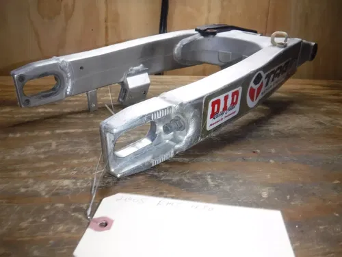 2005 RMZ450 Swing Arm Swingarm Suspension Rear Arm