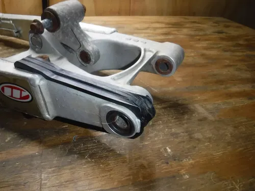2005 RMZ450 Swing Arm Swingarm Suspension Rear Arm