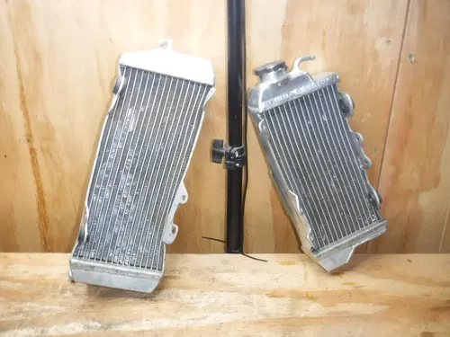 2009 Kx450f Kawasaki Radiators Rad Left Right Pressure Cap Comb Cooling