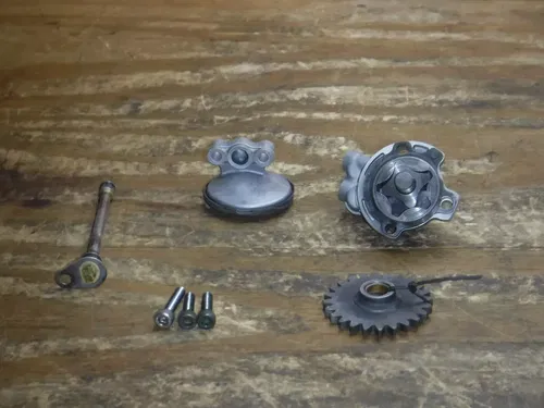 2000 Yz426F Oil Pump Scavenge Rotor Set Feed Housing