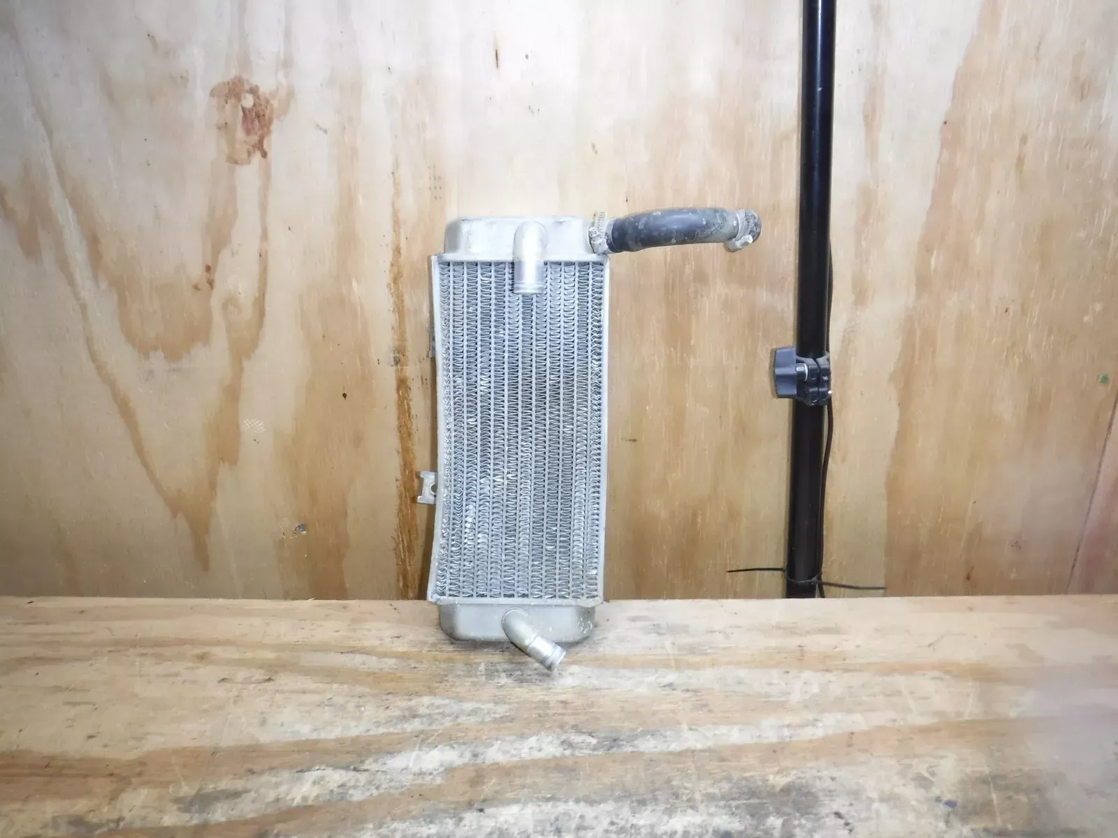 2007 CRF450r Honda Left Side Rad Radiator Fins Honeycomb Coolant Water Pressure