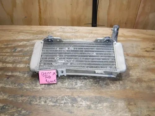 2007 CRF450r Honda Left Side Rad Radiator Fins Honeycomb Coolant Water Pressure