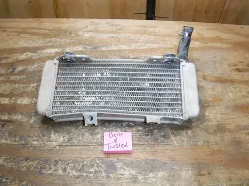 2007 CRF450r Honda Left Side Rad Radiator Fins Honeycomb Coolant Water Pressure