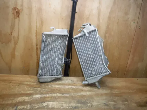 2001 Cr125 Radiators Rad Left Right Pressure Cap Comb Cooling