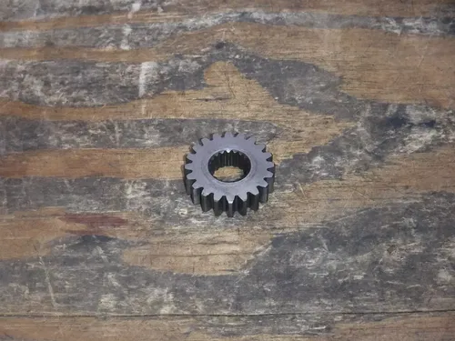 2004 Cr125 Crankshaft Drive Gear Primary Crank Shaft