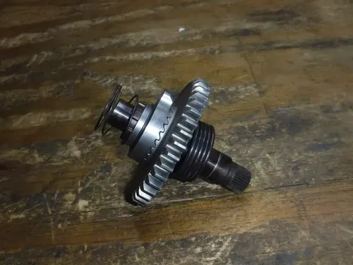 2000 KTM 400 EXC Kick Start Shaft Kicker Drive Gear Assembly