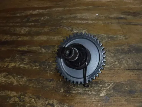 2000 KTM 400 EXC Kick Start Shaft Kicker Drive Gear Assembly