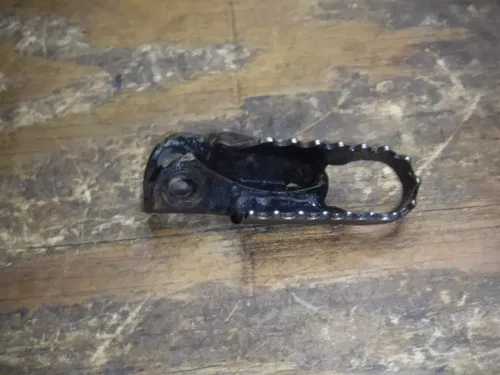1991 Cr250 (A) Left Foot Peg Boot Rest Fram Fitting 1990 1991