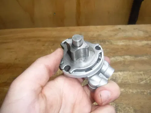 2003 (A) Yz450f Oil Pump Rotor Feed Scavenge Assembly Gear 2003 2004 2005 2006