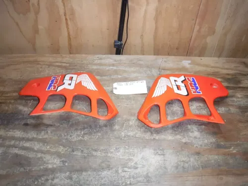 1989 Cr125 (M11) Left Right Shroud Plastic Body