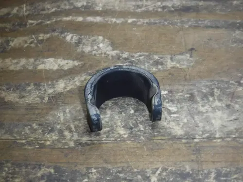 2000 Yz426F Gas Tank Damper Frame Fitting