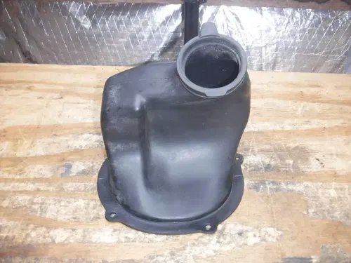 1996 Yz250 Yamaha Intake Airbox Rubber Boot Housing Carb