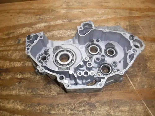 2002 Yz426f Yamaha Right Side Crank Case Crankcase Bottom End Kicker Side