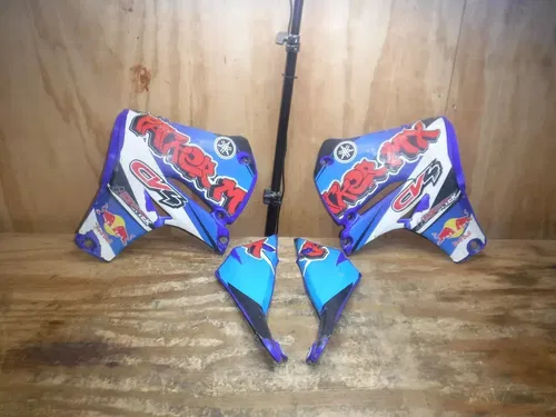 2012 Yz450f Left Right Shrouds Plastic Body Blue