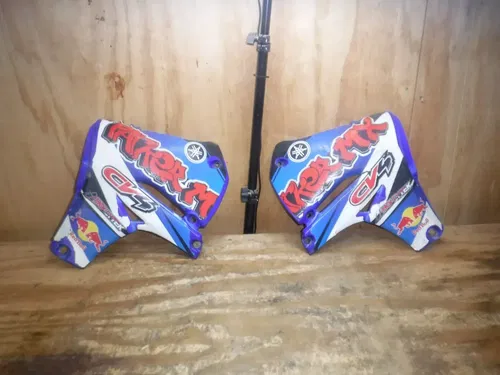 2012 Yz450f Left Right Shrouds Plastic Body Blue