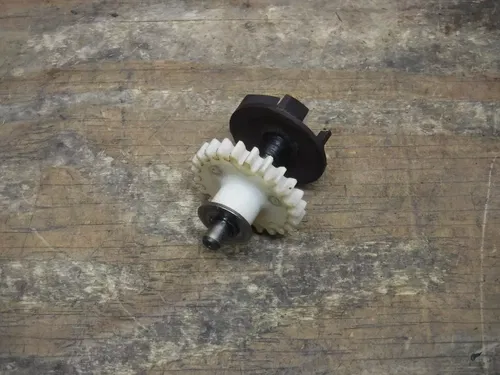1991 YZ250 Water Pump Cover Impeller OEM 1990 1992 1993 1994 1995 1996 1997 1998
