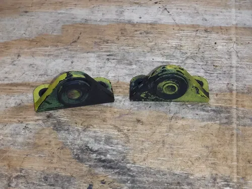 Rm125 Gas Tank Bushings Mount Fuel Plastic Body Frame Fittings 1991 (A)