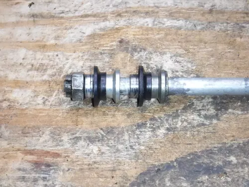 TTR225 Front Axle Shaft Spacers Bolt Nut Wheel Hub 2001
