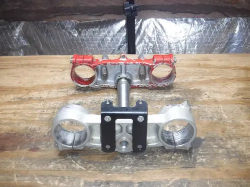 2002 Rm125 Triple Clamps Trees Yokes Steering Stem Front Forks
