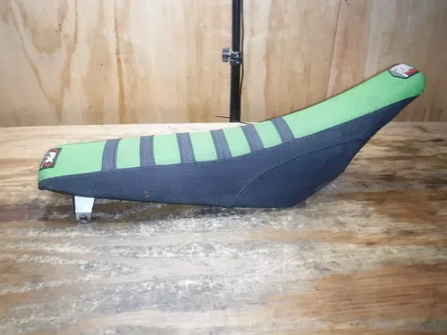 2009 Kx450f Kawasaki Seat Cover Foam Base Saddle Pan Complete