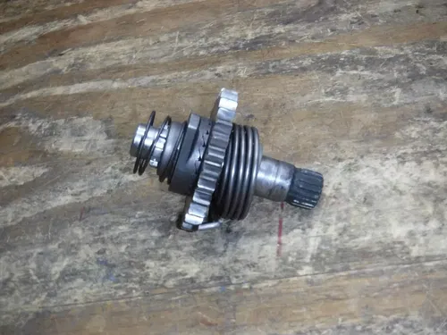 2004 Rm250 Kick Start Shaft Kicker Drive Gear Assembly