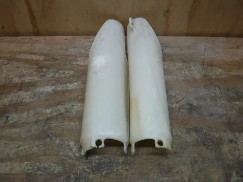 1997 CR250 CR250r Front Fork Guards OEM 1995 1996 1998 1999 2000 2001 2002 - 07