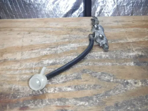 2000 Kx100 Kawasaki Rear Brake Master Cylinder Mastercylinder Fluid Hose Line