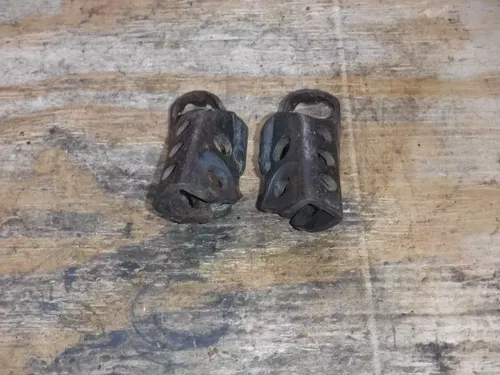 Yz80 * Foot Pegs Frame Fitting Boot Controls Stay 1995