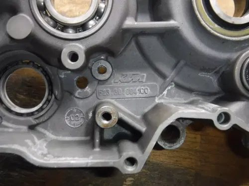 2003 KTM 200 Sx Right Side Crank Case Crankcase Bottom End Kicker Side