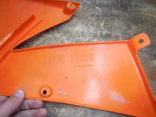 2003 KTM 200 Sx Front Right Side Plastics Shroud orange Body Tank