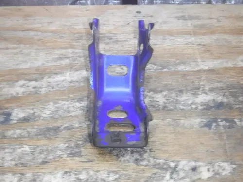2007 TTR125 Yamaha Motor Mount Bracket Stay Engine Mount Bottom End