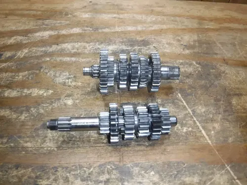 1990 KDX200 Kawasaki Transmission Main Counter Shaft Gear Box
